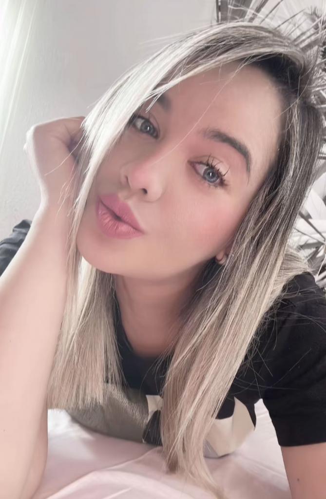 Chica busca chico en La Coruña: 