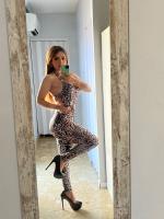 615594626: Chica busca chico en Madrid