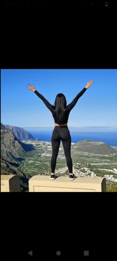 Chica busca chico en Tenerife: 