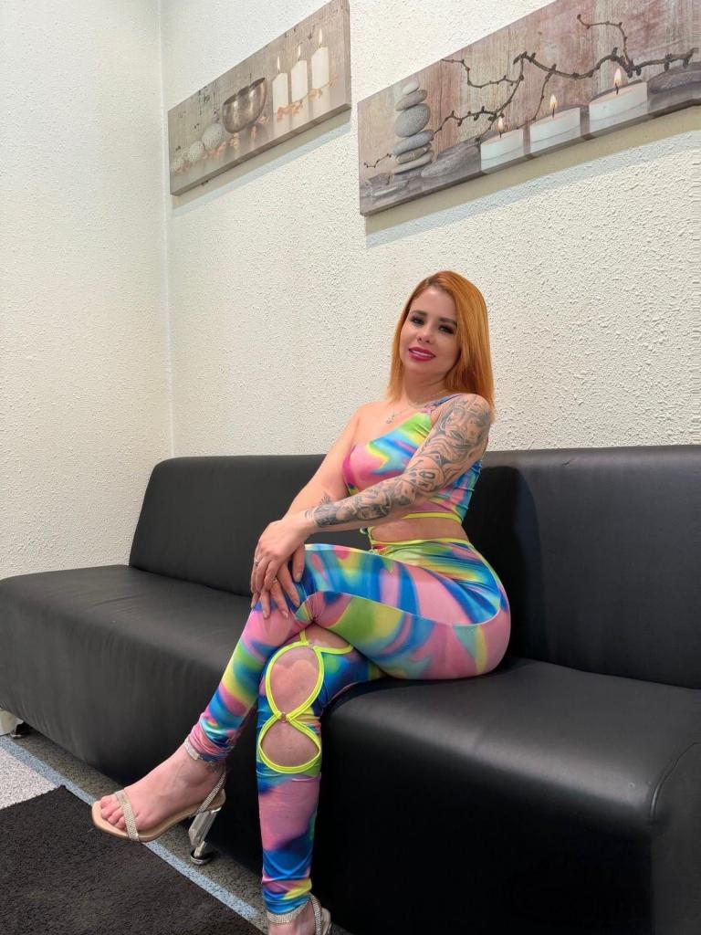 643219126: Chica busca chico en Valencia