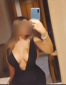 643929104: Chica busca chico en Ibiza