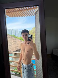 603872404: Chico busca chica en Málaga