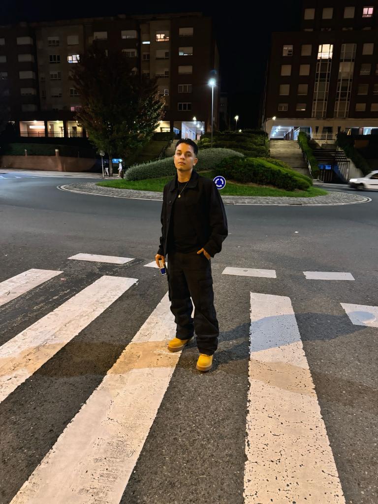 678600069: Chico busca chica en Asturias