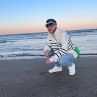 678956810: Chico busca chica en Madrid