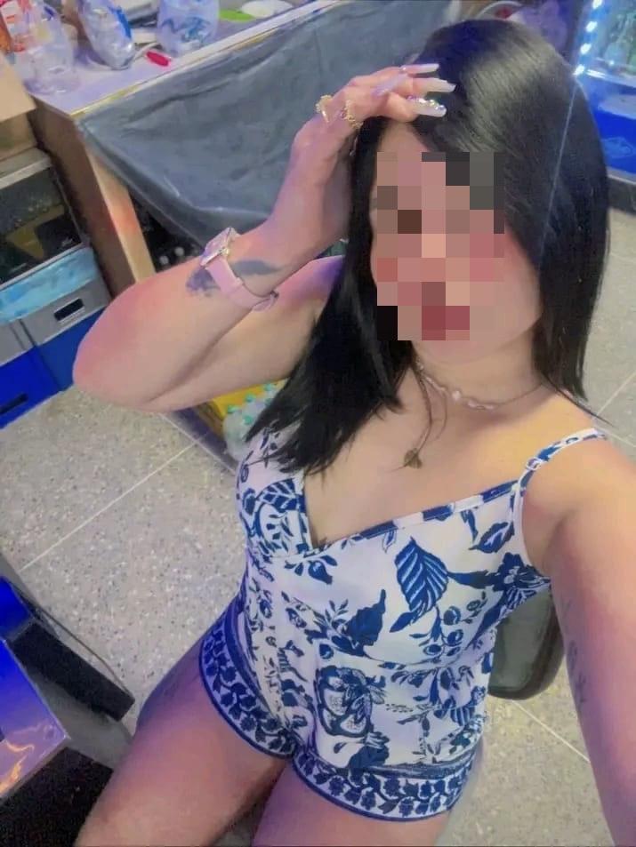 695332947: Chica busca chico en Tenerife