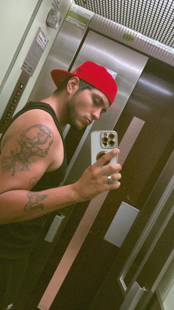 Chico busca chica en Barcelona: 