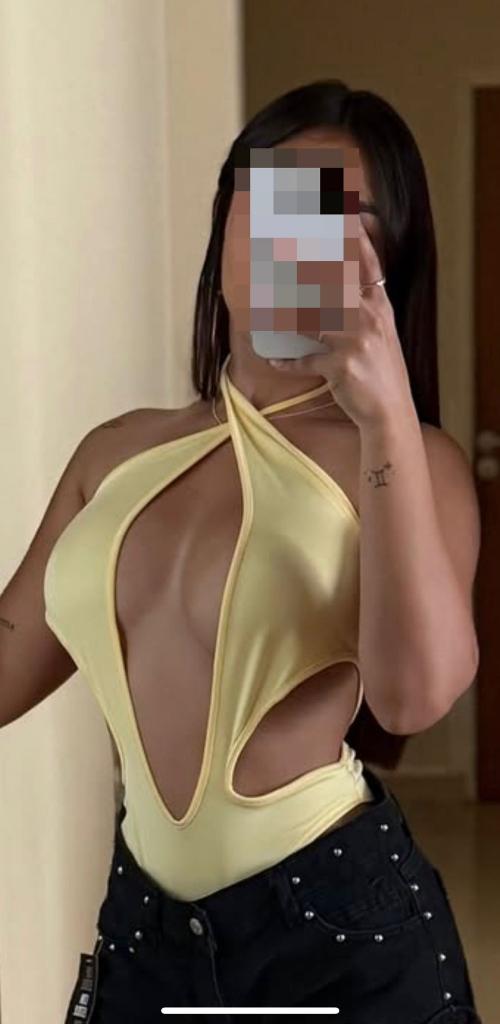 Chica busca chico en Almería: Chica busca chico