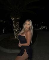 687904366: Chica busca chico en Barcelona