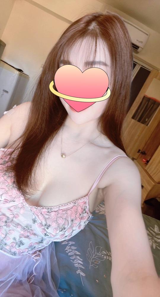 691593114: Chica busca chico en Barcelona