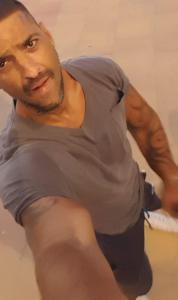 667560161: Chico busca chica en Alicante