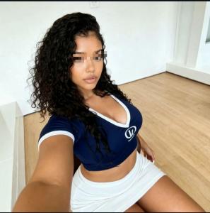 697714588: Chica busca chico en La Coruña