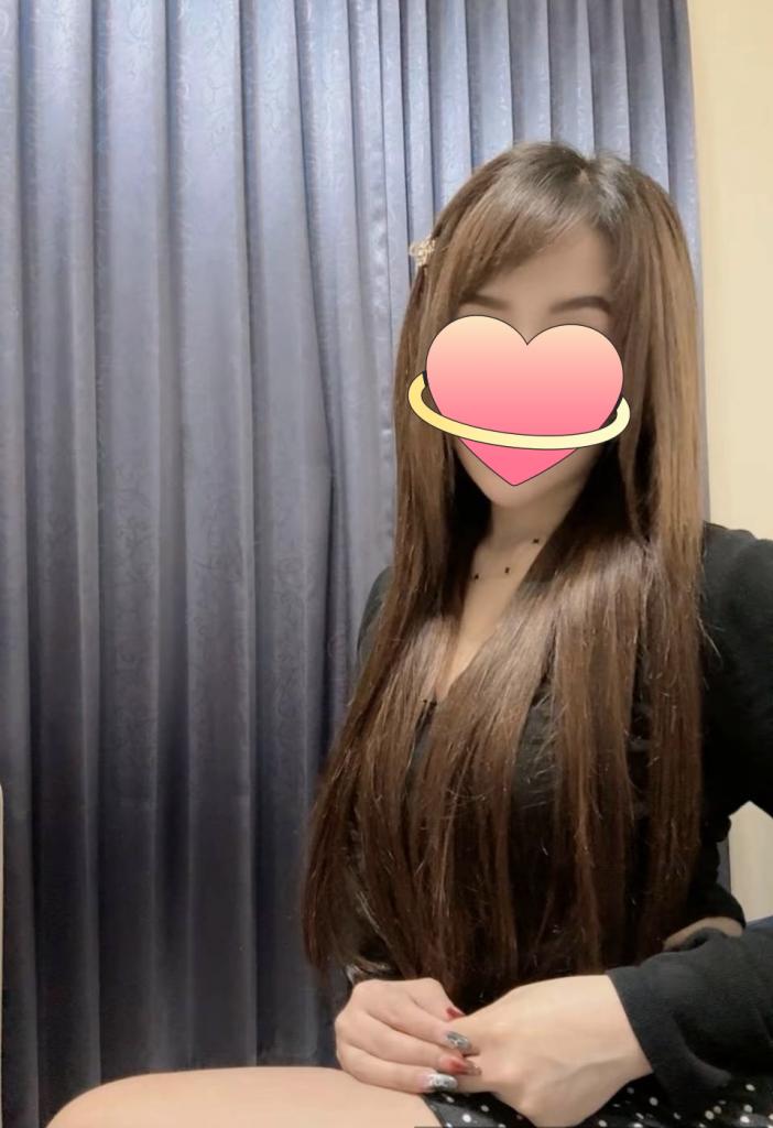 633397743: Chica busca chico en Sevilla