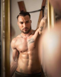 612561084: Chico busca chica en Madrid