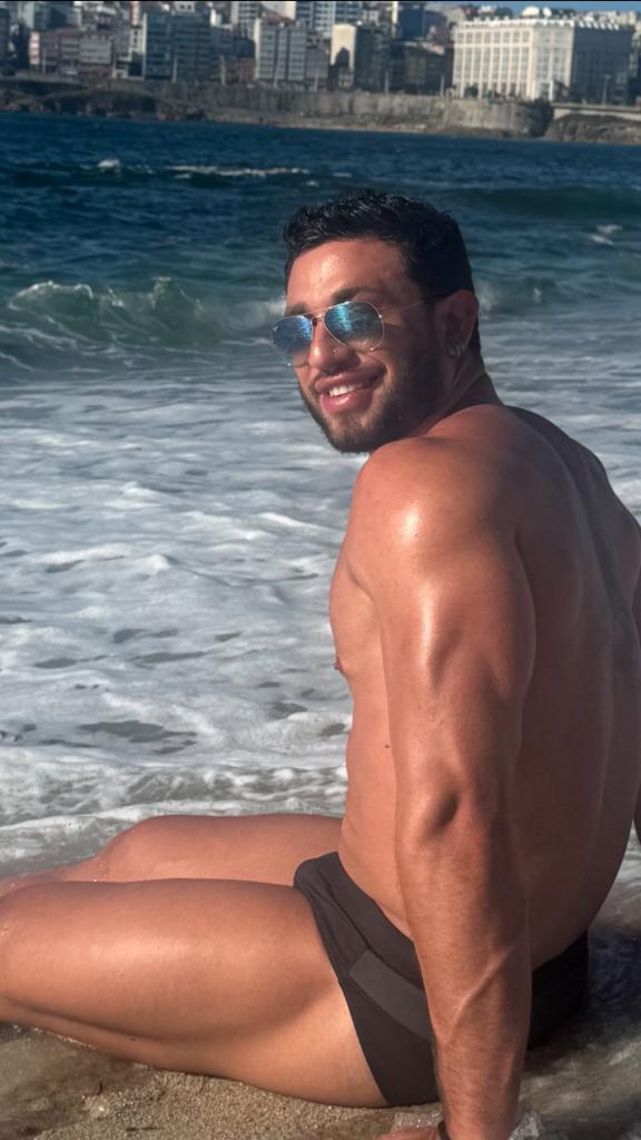 623265257: Chico busca chica en Pontevedra