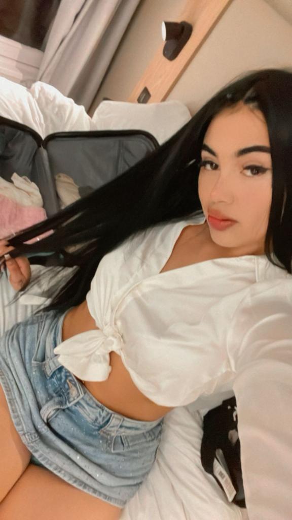 Chica busca chico en Málaga: Chica busca chico