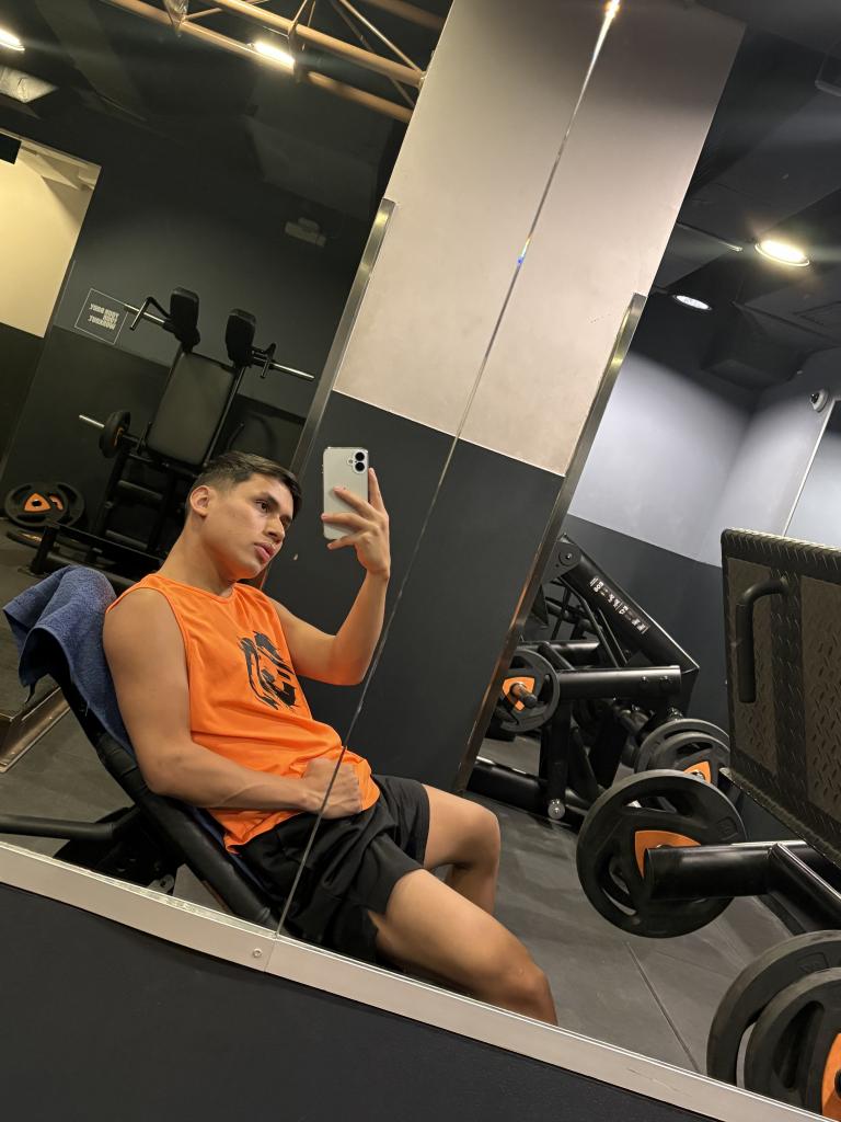 633152670: Chico busca chica en Valencia