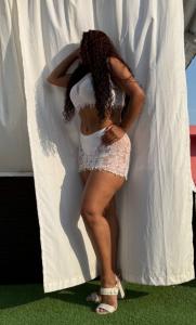 613430394: Chica busca chico en Málaga