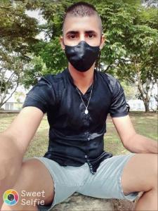 657761405: Chico busca chica en Madrid