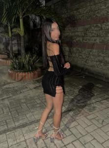 674327159: Chica busca chico en Navarra