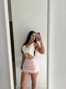 674970494: Chica busca chico en Málaga