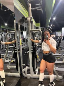 631885968: Chica busca chico en Granada