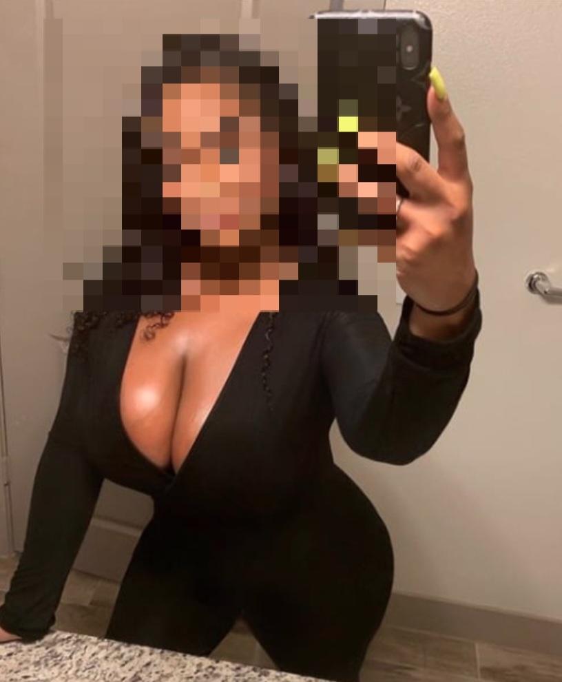 Chica busca chico en Cádiz: 