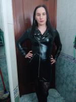 607422943: Chica busca chico en Madrid