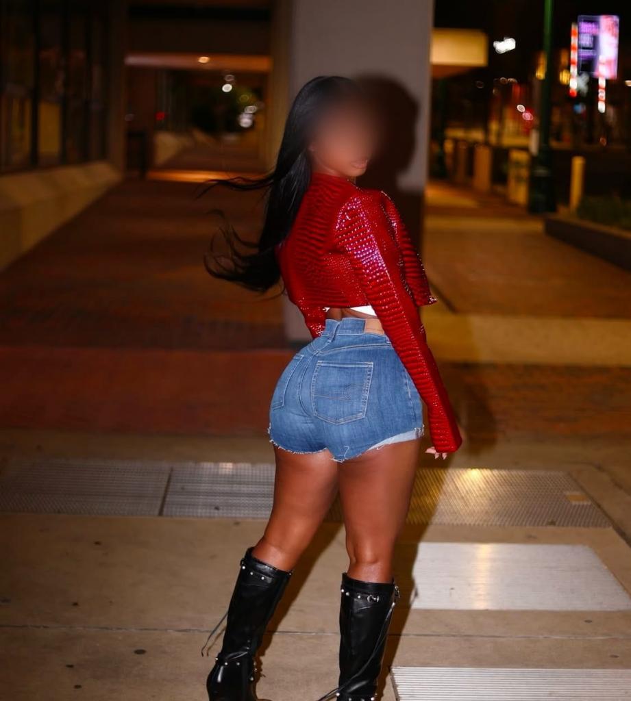 631725531: Chica busca chico en Ciudad Real