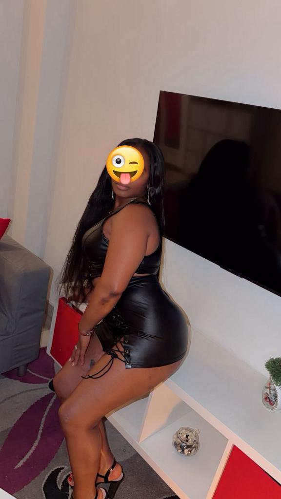 Chica busca chico en Sevilla: 