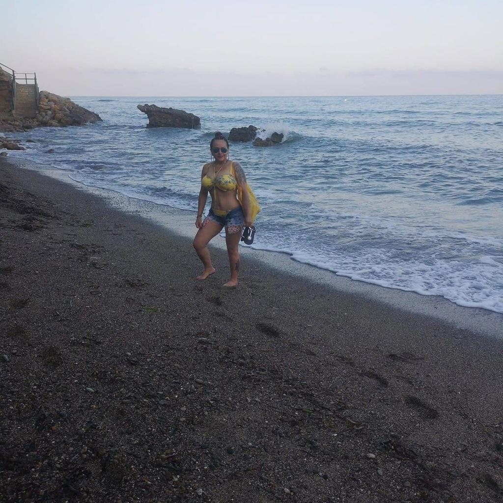 663582593: Chica busca chico en Segovia