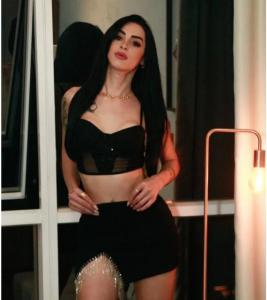 661440769: Chica busca chico en Madrid