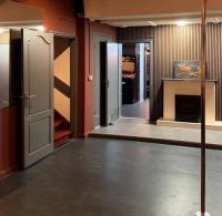 613587384:  en Barcelona