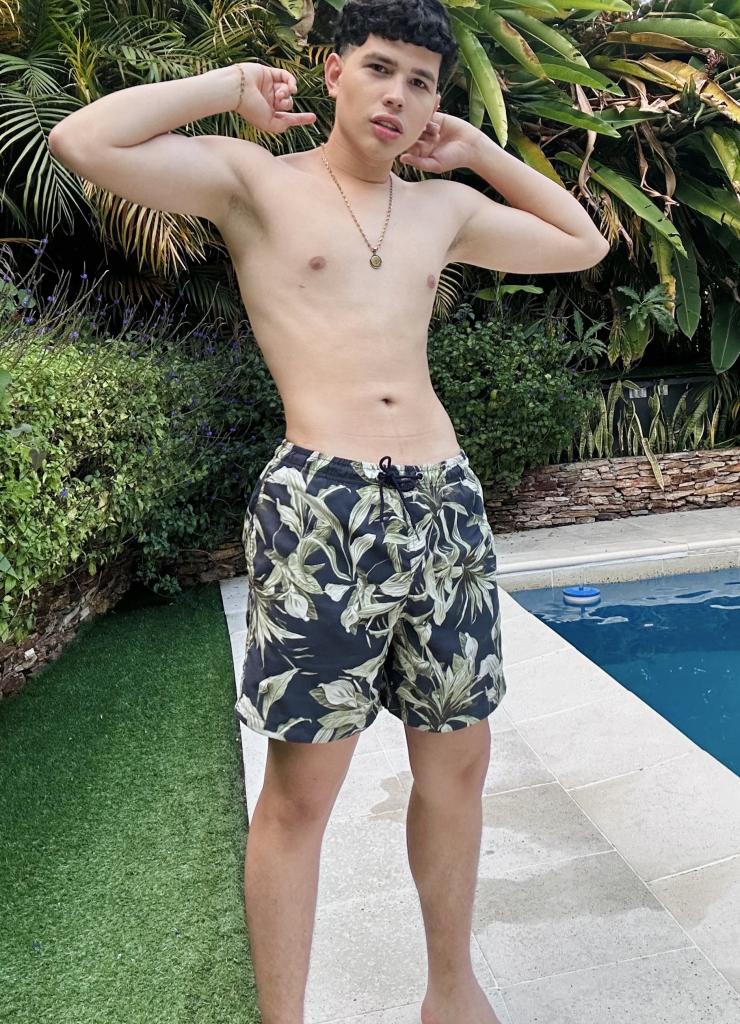 612276125: Chico busca chica en Valencia