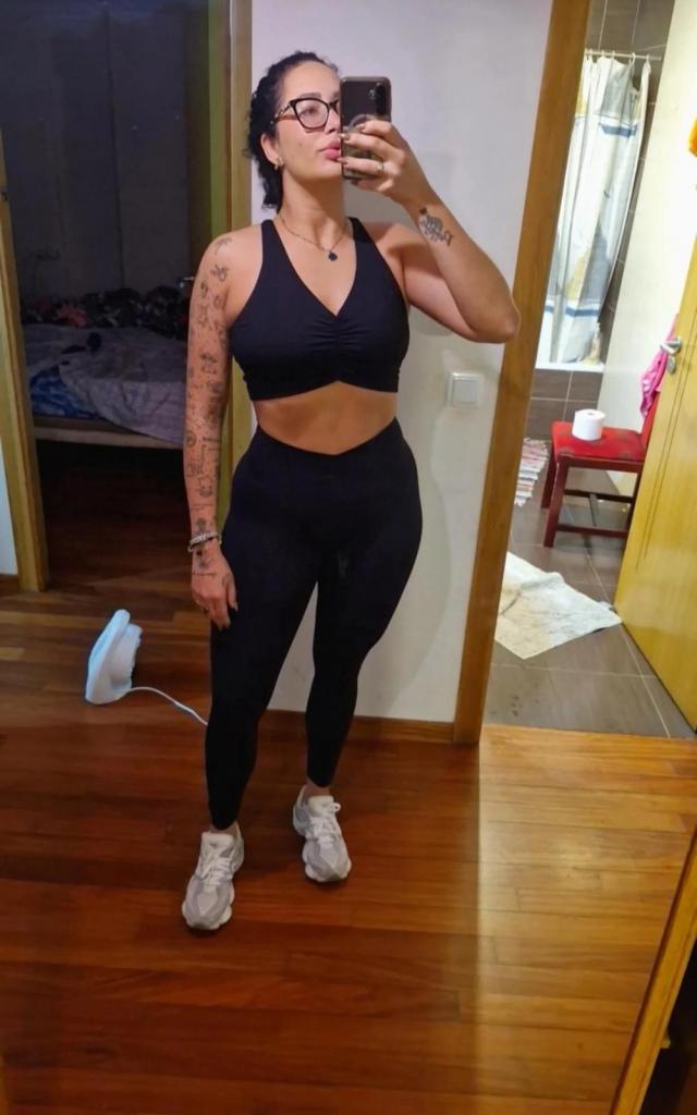 613677079: Chica busca chico en Lugo