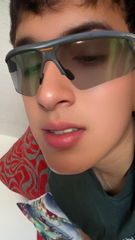 643645885: Chico busca chica en Sevilla