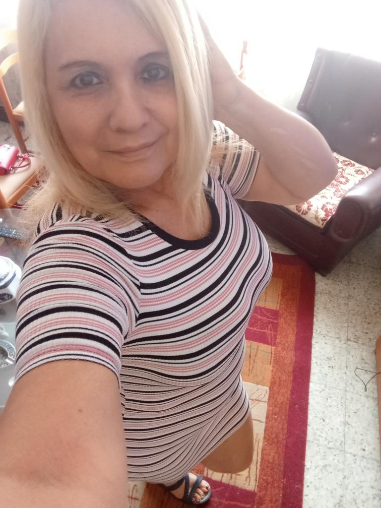 624066298: Chica busca chico en Orense