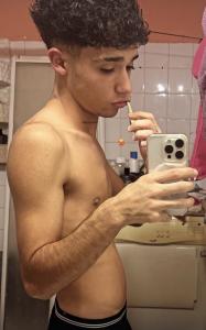 614971785: Chico busca chica en Granada