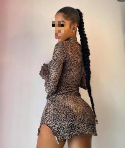 627089290: Chica busca chico en Ibiza