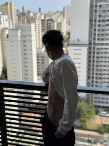 687728084: Chico busca chica en Madrid