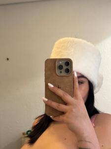 670849980: Chica busca chico en Madrid