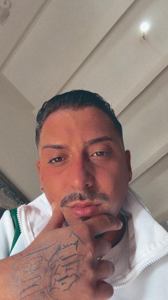 Chico busca chica en Almería: 