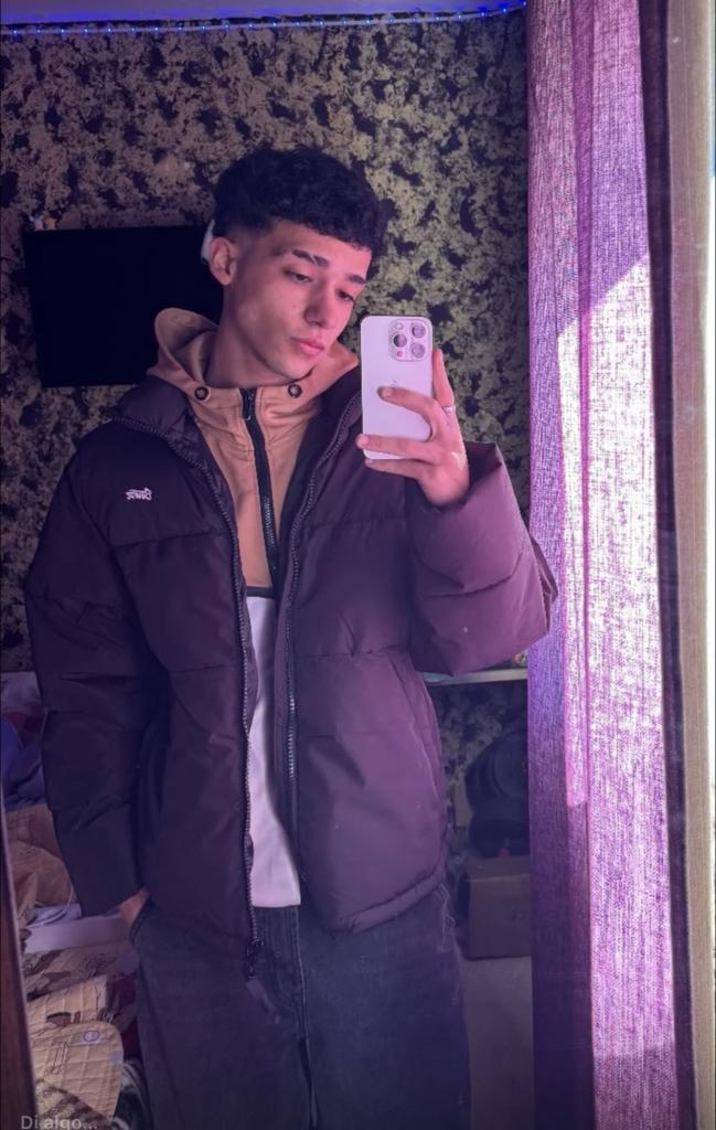 614971785: Chico busca chica en Granada