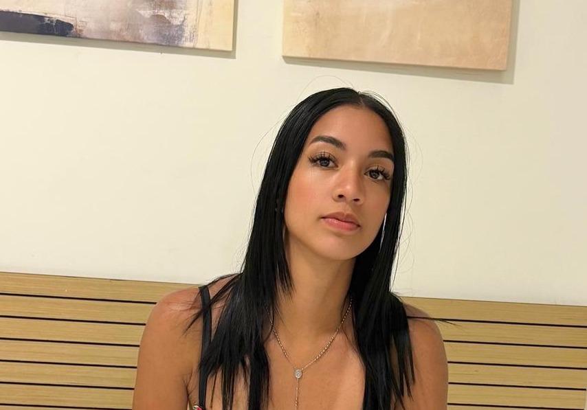 607280628: Chica busca chico en Almería