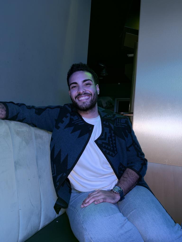 613457559: Chico busca chica en Murcia