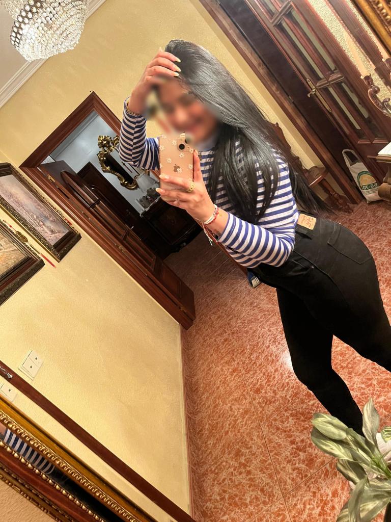 Chica busca chico en Murcia: Chica busca chico