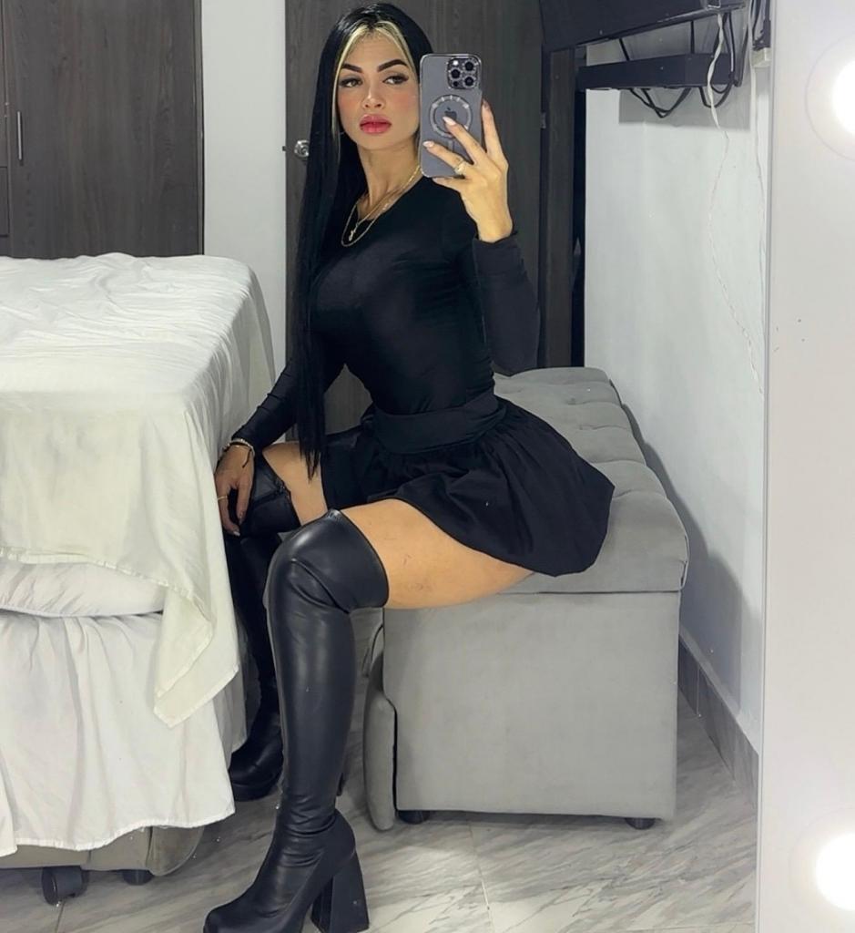 612401012: Chica busca chico en Granada