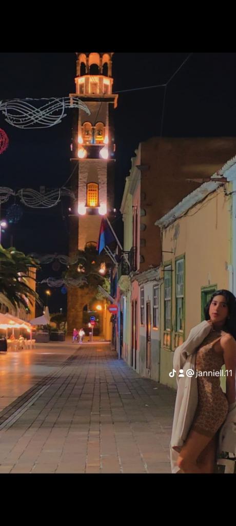 613508864: Chica busca chico en Tenerife