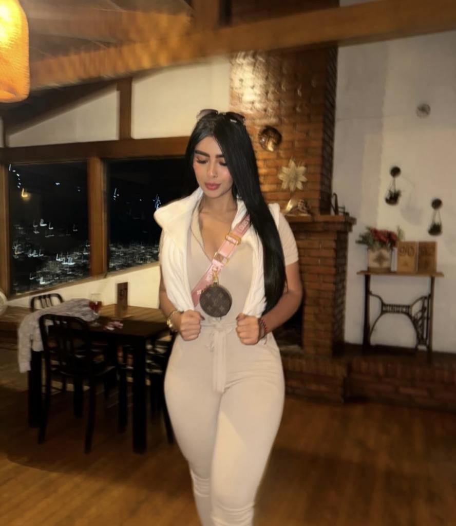 Chica busca chico en La Coruña: 