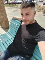 665058018: Chico busca chica en Murcia