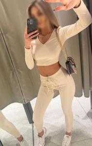 672588370: Chica busca chico en Madrid